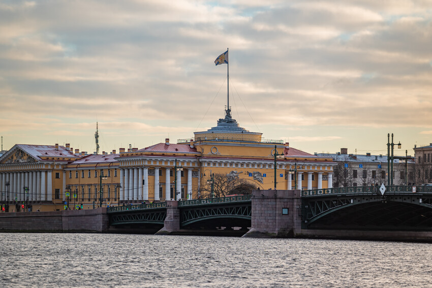 Дворцовый мост