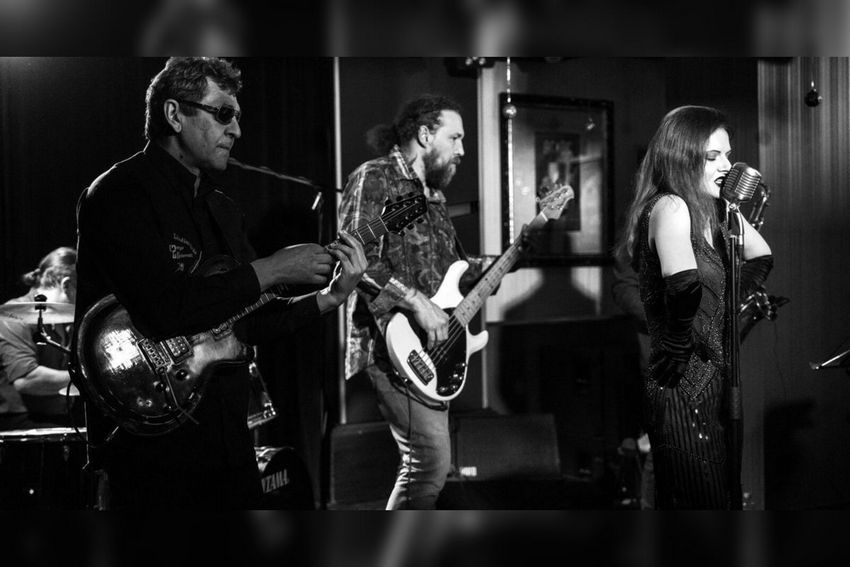 Ужин с джазовым сопровождением «Old Oyster Band»