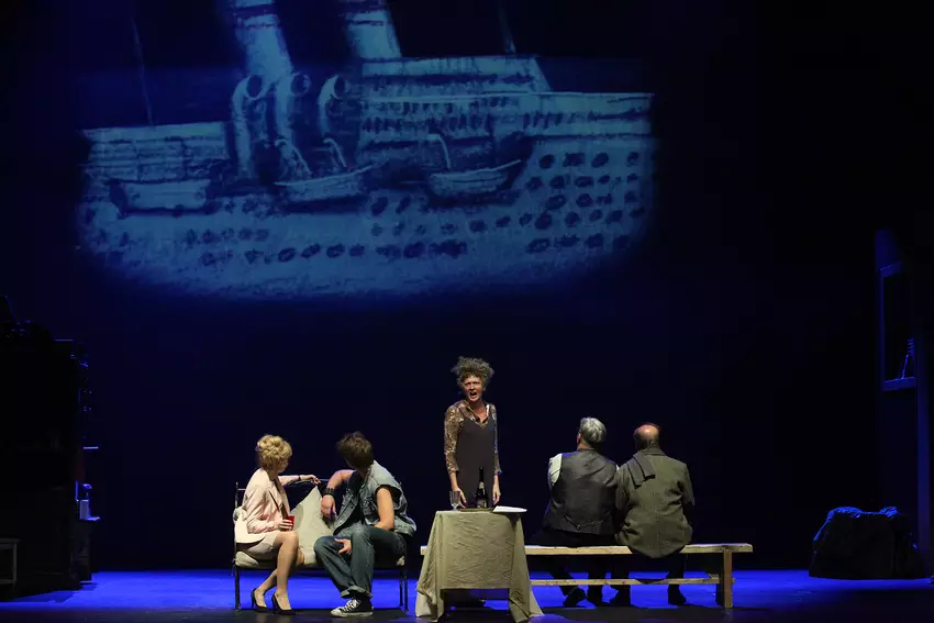 Спектакль «Святое семейство»