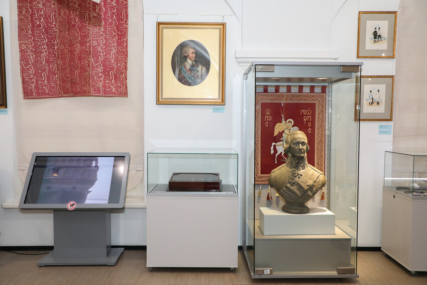 Выставка «Адмирал Ушаков — флотоводец, святой и праведный воин»