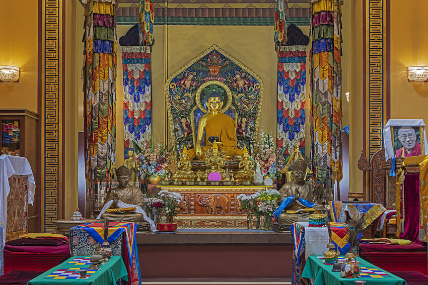 Выставка «Драгоценность в лотосе: искусство тибетского буддизма»