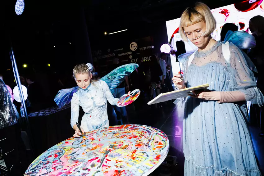 Инсталляция Futurione Emotions