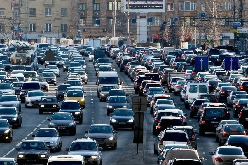 Сколько автомобилей в Санкт-Петербурге