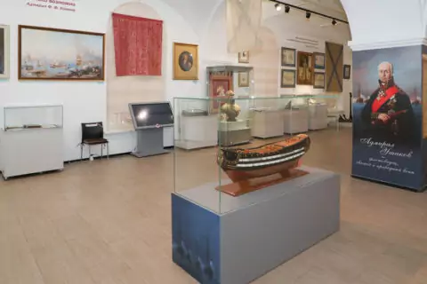 Выставка «Адмирал Ушаков — флотоводец, святой и праведный воин»