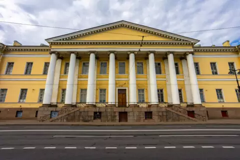Академия наук в Петербурге