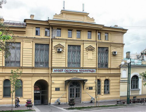 Выставка «Искра Ленинградской победы»