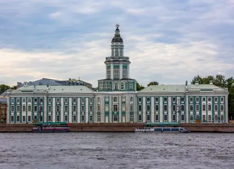Кунсткамера Петра I (музей антропологии и этнографии им. Петра Великого)