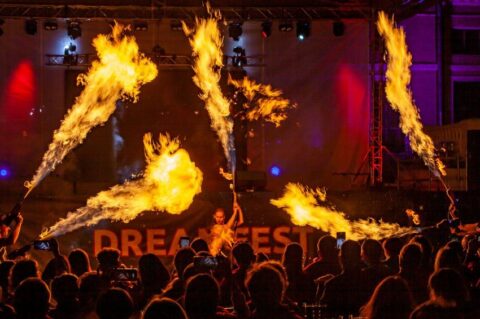 Рождественский фестиваль DreamFest