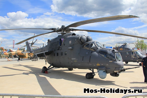 Вертолет в парке Патриот
