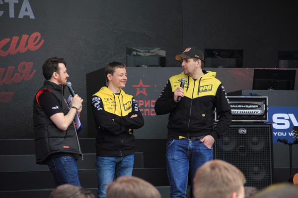 Левша и Максим (Inspirer) на Дне Танкиста в Парке Патриот