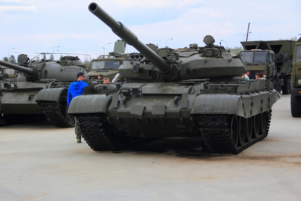 Танки и другая военная техника в Парке Патриот