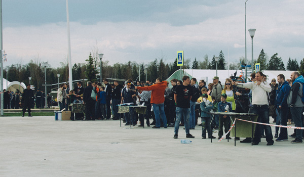Тир на празднике День танкиста в Парке Патриот