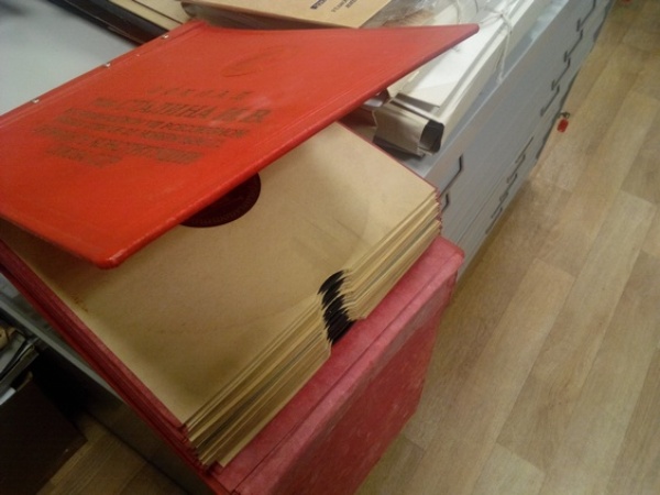 Выставка «Истории двух городов» в Московском музее современного искусства на Гоголевском бульваре 16 сентября – 5 октября 2014 года