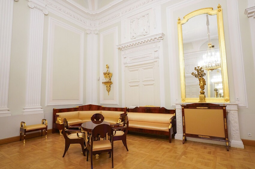 Петровский путевой дворец