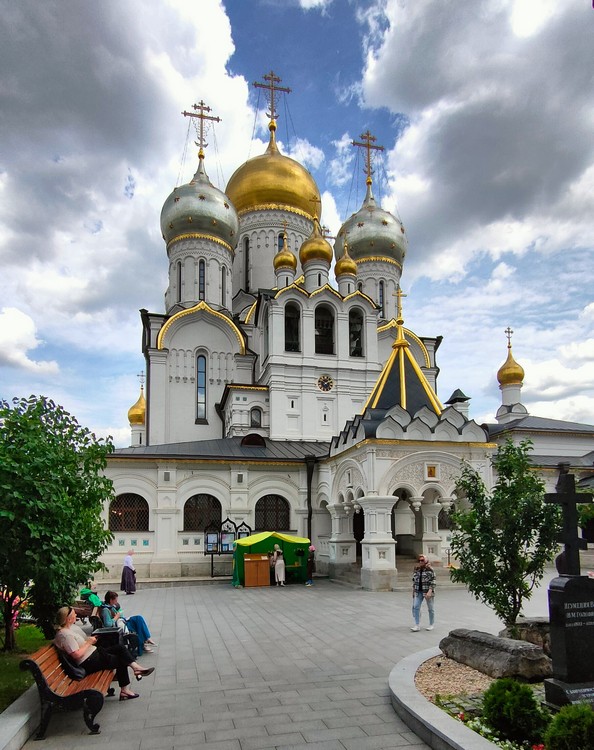Зачатьевский монастырь в Москве