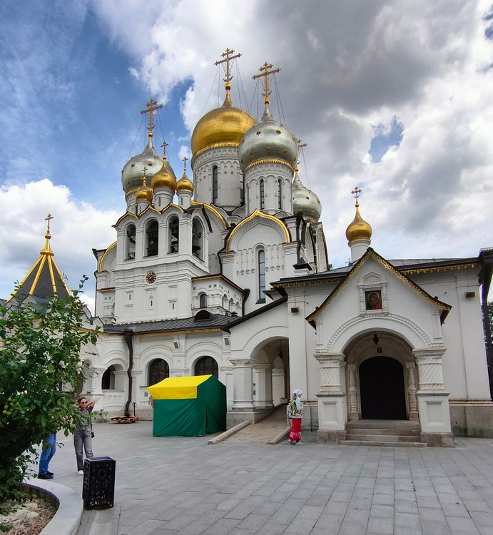 Зачатьевский монастырь в Москве