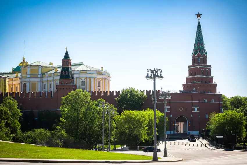 Боровицкие ворота Кремля