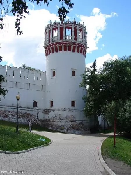 Напрудная башня Новодевичьего монастыря