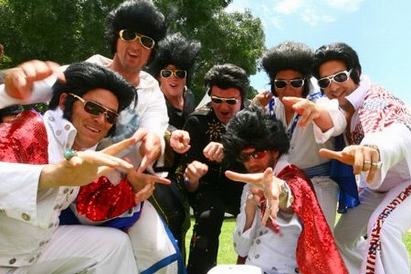 Конкурс пародий «Войди в образ» в КЦ «Салют»