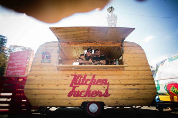 Фестиваль фудтраков на ВДНХ