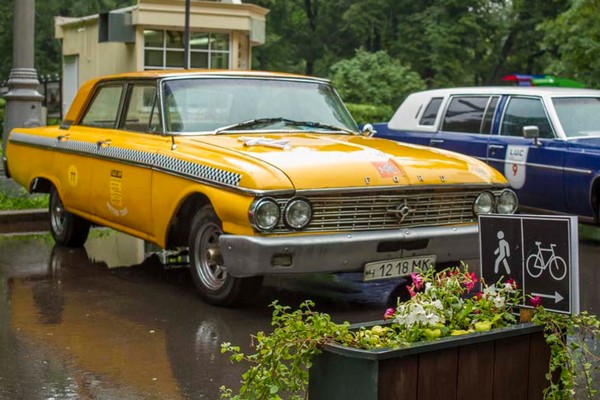 V Фестиваль старинных автомобилей и антиквариата «Ретро-Фест – 2016» в парке «Сокольники»