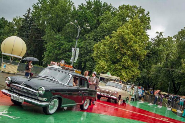 V Фестиваль старинных автомобилей и антиквариата «Ретро-Фест – 2016» в парке «Сокольники»