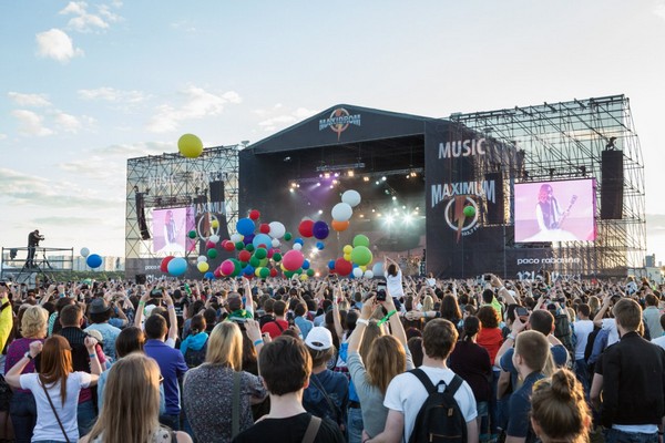 Международный музыкальный опен-эйр фестиваль «MAXIDROM – 2016» на стадионе «Открытие Арена»