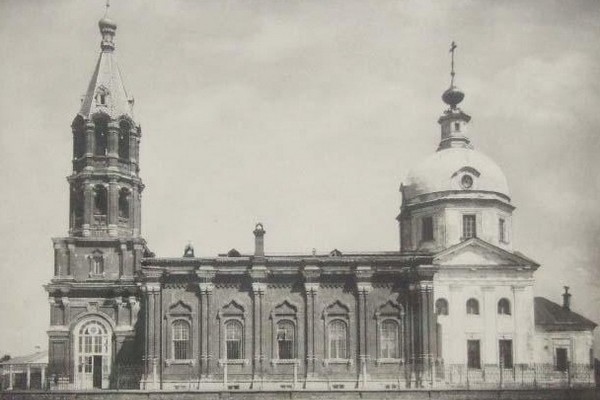 Фотовыставка «Старая Москва» в ДК «Романов двор»
