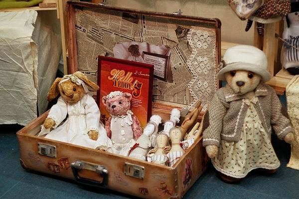 Выставка антикварных игрушек «Путешествие плюшевого медвежонка» в музее «Садовое кольцо»