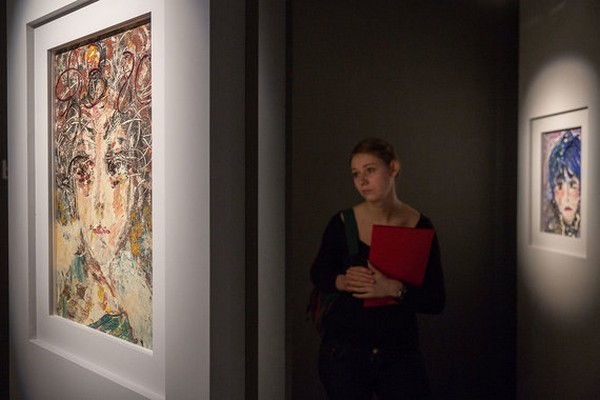Выставка «Красавицы столетий» в музее Анатолия Зверева
