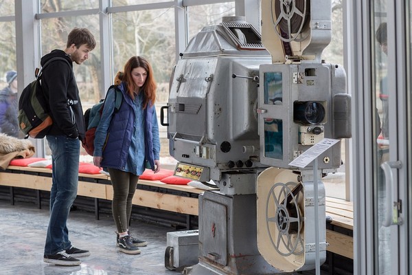 Выставка кинопроекторов «Спасенные от утилизации» на ВДНХ