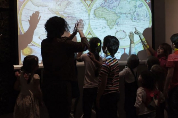 Детский фестиваль «PLAYMMOMA: играй с современным искусством!»