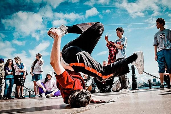 Концерт «Вперед, молодежь!» в парке «Фили»