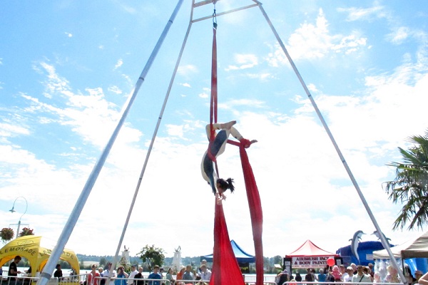 Фестиваль воздушной гимнастики на набережной спорткомплекса «Лужники»