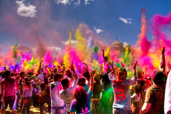 Музыкальный фестиваль красок «HoliMusic – 2016» на стадионе «Открытие Арена»