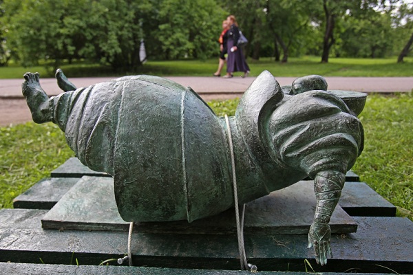 Выставка «Биеннале современной скульптуры. Московская скульптура» в Парке Коломенское