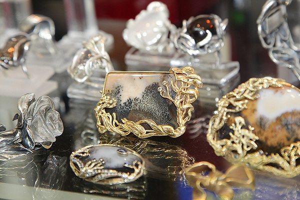 Выставка «Сокровища России» в геологическом музее им. Вернадского