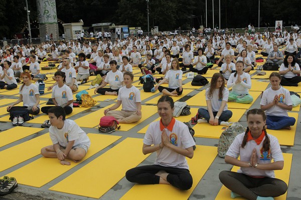 II Международный День йоги в парке Горького