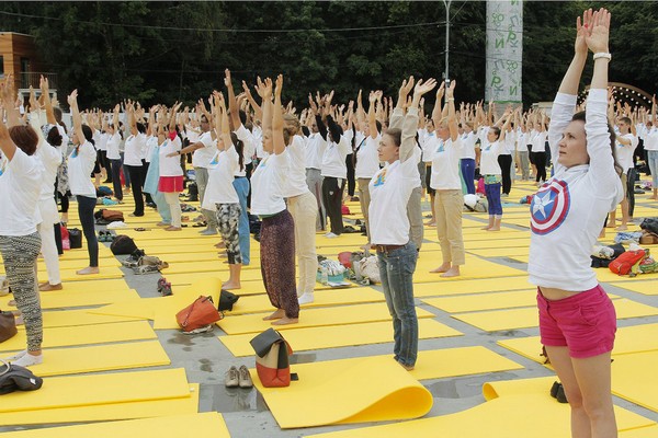 II Международный День йоги в парке Горького