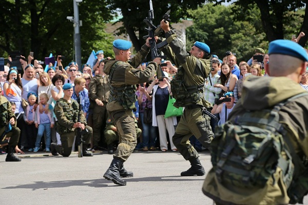 Праздник «День ВДВ — 2016» в Парке Горького