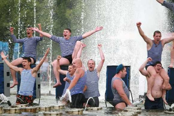 Праздник «День ВДВ — 2016» в Парке Горького