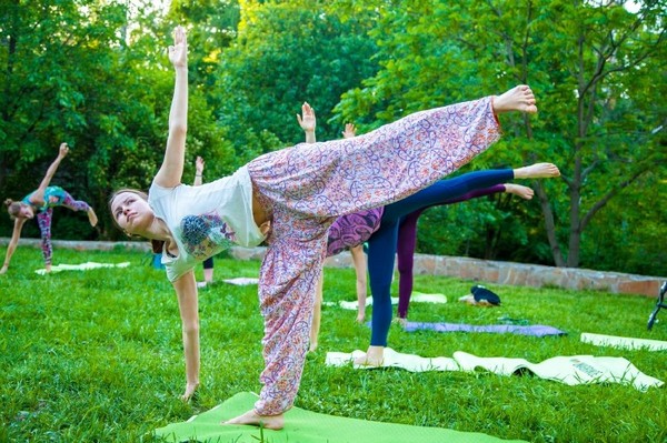 Бесплатные занятия йогой в Москве