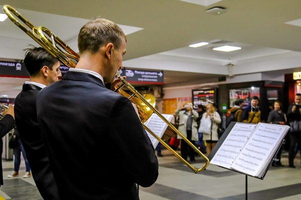 Концерты духовых оркестров на железнодорожных вокзалах Москвы