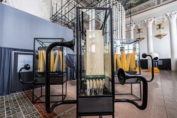 Интерактивная выставка «Коды. Звуки. Знаки» в Политехническом музее на ВДНХ