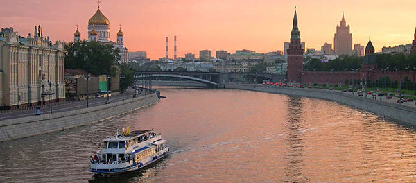 Ко Дню города Москвы! Развлекательная музыкально-театральная программа на корабле по Москве-реке от культурного центра «XXI век»