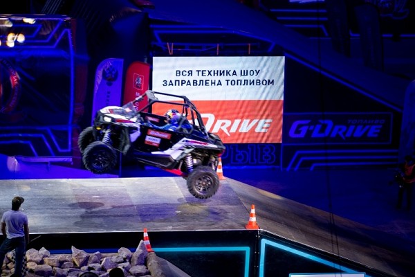 Автомобильное шоу «G-Drive шоу: гонка тысячелетия» в СК «Олимпийский»