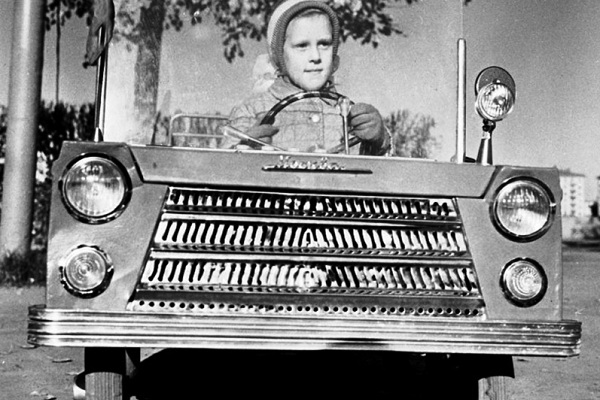 Фотовыставка «Валентин Хухлаев. В движении»