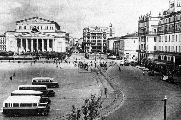 Фотовыставка под открытым небом «Воспоминания»