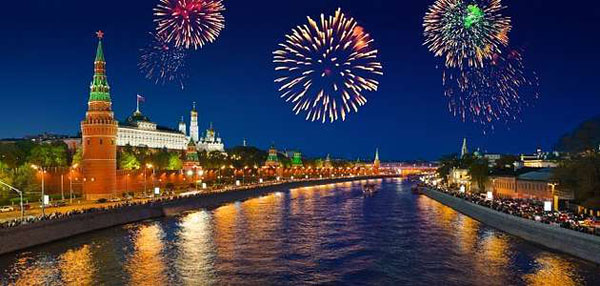 Шоу-программа на День города Москвы на теплоходе «Фалькон» с шампанским и конкурсами для одного от группы компаний «Столица»