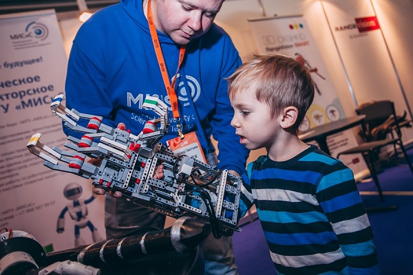 Выставка робототехники и передовых технологий «Robotics Expo – 2016»